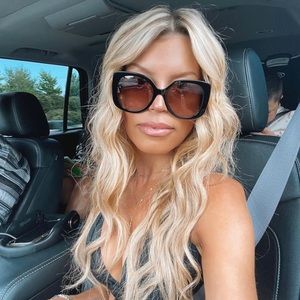 Meet your Posher, Victoria